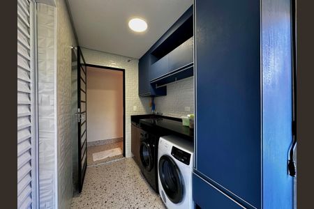 Casa à venda com 209m², 3 quartos e 2 vagasÁrea de Serviço