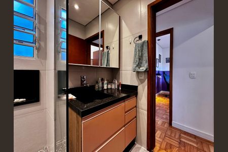 Casa à venda com 209m², 3 quartos e 2 vagasBanheiro Social