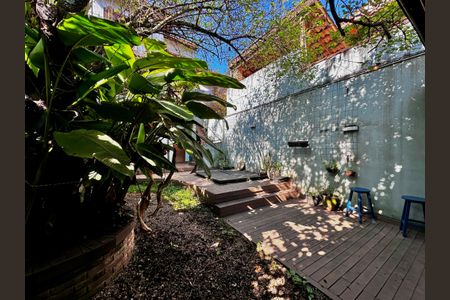 Casa à venda com 209m², 3 quartos e 2 vagasQuintal