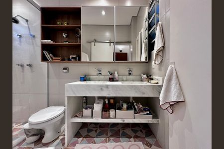 Casa à venda com 209m², 3 quartos e 2 vagasBanheiro da Suíte