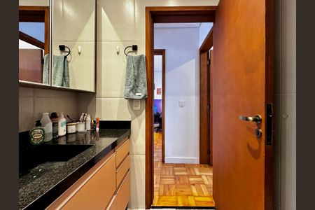 Casa à venda com 209m², 3 quartos e 2 vagasBanheiro Social