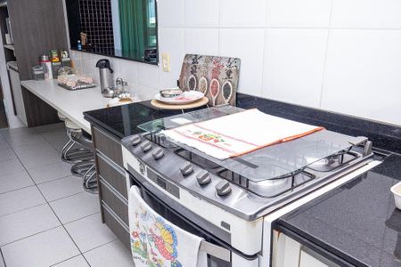 Apartamento para alugar com 243m², 5 quartos e 3 vagasFogão