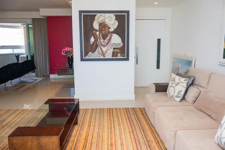 Apartamento para alugar com 243m², 5 quartos e 3 vagasSala