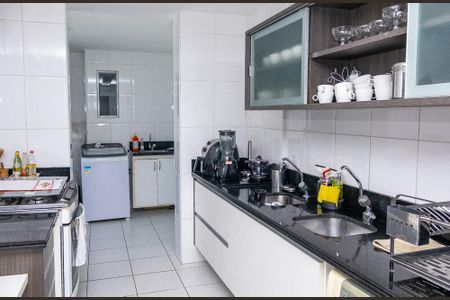 Apartamento para alugar com 243m², 5 quartos e 3 vagasCozinha - Armários