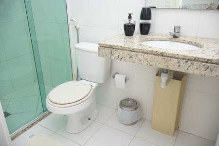 Apartamento para alugar com 243m², 5 quartos e 3 vagasBanheiro da Suíte 1