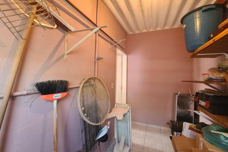 Casa à venda com 120m², 3 quartos e 3 vagasQuarto de Serviço