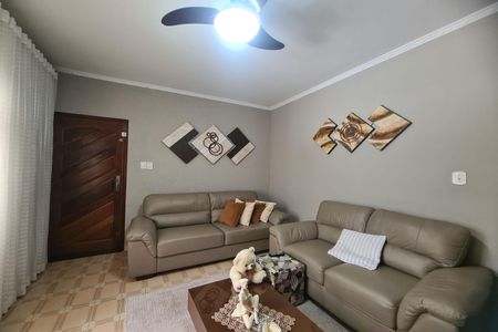 Casa à venda com 120m², 3 quartos e 3 vagasSala