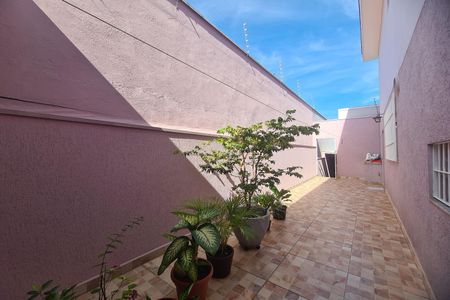 Casa à venda com 120m², 3 quartos e 3 vagasQuintal