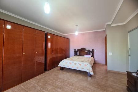 Casa à venda com 120m², 3 quartos e 3 vagasSuíte 3