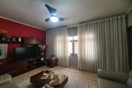 Casa à venda com 120m², 3 quartos e 3 vagasSala