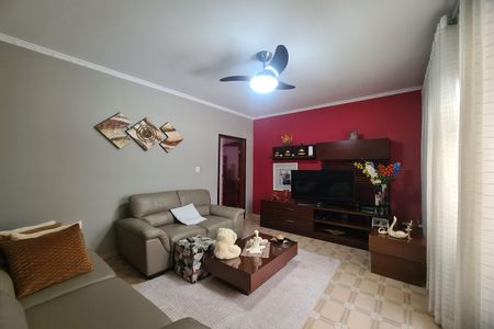 Casa à venda com 120m², 3 quartos e 3 vagasSala