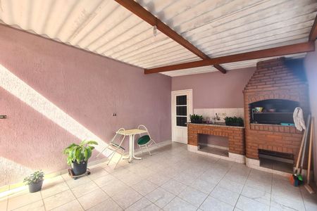 Casa à venda com 120m², 3 quartos e 3 vagasChurrasqueira