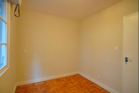 Quarto 2 de apartamento à venda com 2 quartos, 75m² em Bela Vista, Porto Alegre