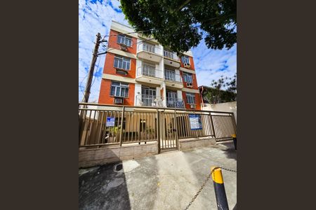 Apartamento à venda com 68m², 2 quartos e 1 vaga Apartamento à venda com 68m², 2 quartos e 1 vagaFachada