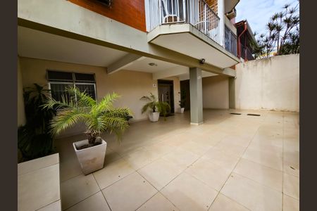 Apartamento à venda com 68m², 2 quartos e 1 vaga Apartamento à venda com 68m², 2 quartos e 1 vagaÁrea comum