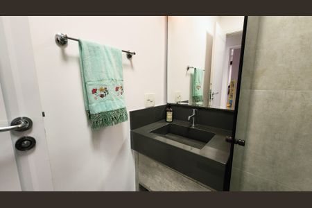 Apartamento à venda com 64m², 2 quartos e 1 vaga Apartamento à venda com 64m², 2 quartos e 1 vagaBanheiro