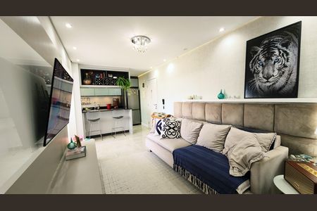 Apartamento à venda com 64m², 2 quartos e 1 vaga Apartamento à venda com 64m², 2 quartos e 1 vagaSala