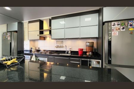 Apartamento à venda com 64m², 2 quartos e 1 vaga Apartamento à venda com 64m², 2 quartos e 1 vagaCozinha