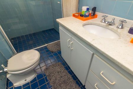 Apartamento à venda com 172m², 3 quartos e 2 vagasBanheiro 2