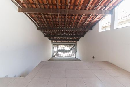 Casa para alugar com 168m², 2 quartos e 2 vagas