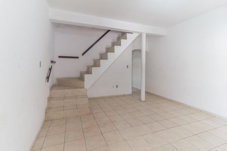 Casa para alugar com 2 quartos, 168m² em Vila Sao Sebastiao, Mogi das Cruzes