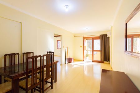 Apartamento à venda com 76m², 2 quartos e 1 vaga