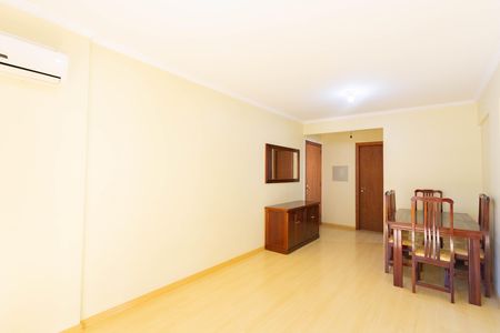 Apartamento à venda com 76m², 2 quartos e 1 vaga