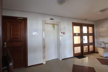 Apartamento à venda com 76m², 2 quartos e 1 vagaHall de entrada