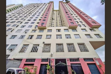 Apartamento à venda com 47m², 2 quartos e sem vaga Apartamento à venda com 47m², 2 quartos e sem vagaFachada