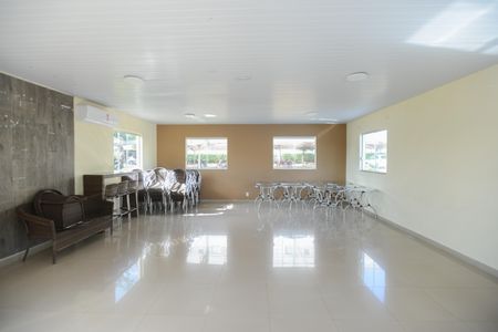 Apartamento para alugar com 45m², 2 quartos e 1 vaga Apartamento para alugar com 45m², 2 quartos e 1 vagaÁrea comum - Salão de festas