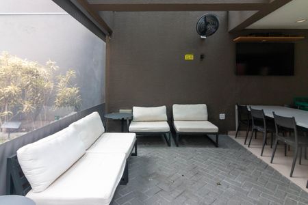 Apartamento à venda com 27m², 1 quarto e sem vagaÁrea comum - Churrasqueira