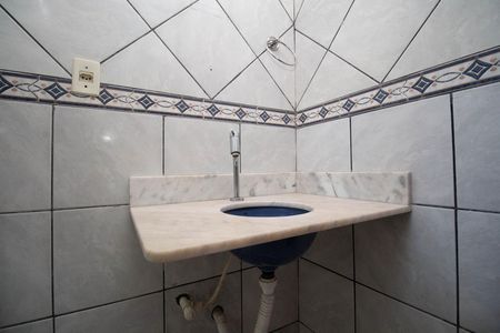 Apartamento para alugar com 68m², 2 quartos e sem vagaBanheiro da Suíte