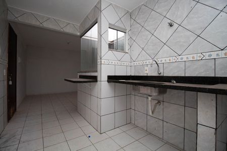 Apartamento para alugar com 68m², 2 quartos e sem vagaCozinha e Área de Serviço