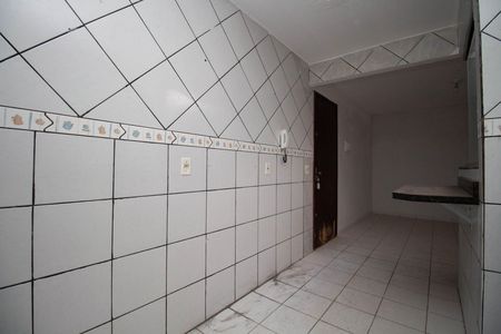 Apartamento para alugar com 68m², 2 quartos e sem vagaCozinha e Área de Serviço