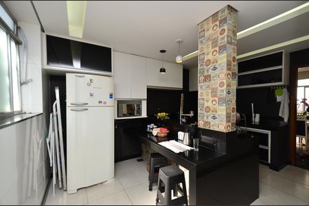 Apartamento à venda com 150m², 4 quartos e 2 vagasCozinha