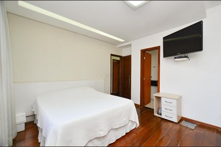 Apartamento à venda com 150m², 4 quartos e 2 vagasSuíte 4