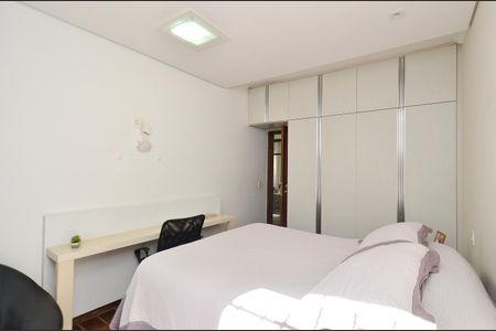 Apartamento à venda com 150m², 4 quartos e 2 vagasQuarto 1