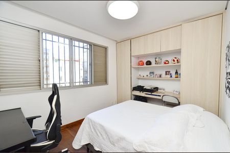 Apartamento à venda com 150m², 4 quartos e 2 vagasQuarto 3