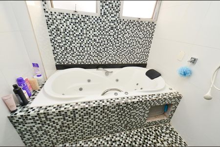 Apartamento à venda com 150m², 4 quartos e 2 vagasBanheiro social