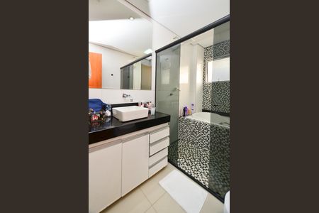Apartamento à venda com 150m², 4 quartos e 2 vagasBanheiro social