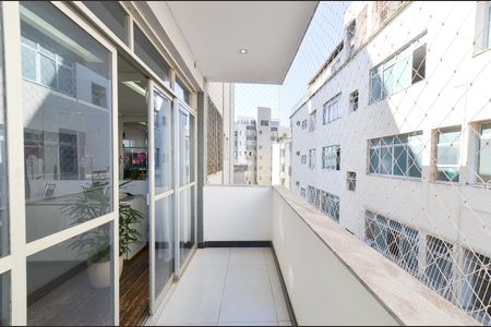 Apartamento à venda com 150m², 4 quartos e 2 vagasVaranda da Sala