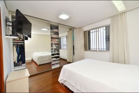 Apartamento à venda com 150m², 4 quartos e 2 vagasSuíte 4