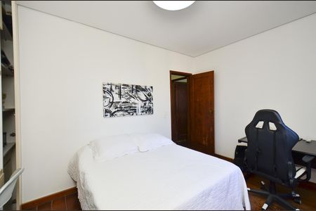 Apartamento à venda com 150m², 4 quartos e 2 vagasQuarto 3