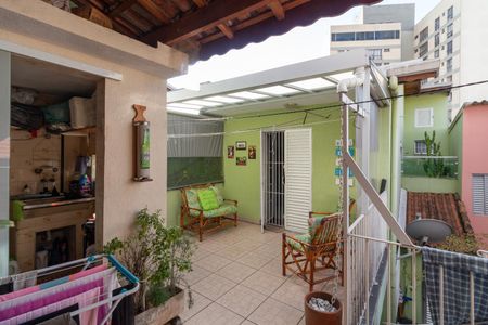 Casa à venda com 185m², 4 quartos e 2 vagas Casa à venda com 185m², 4 quartos e 2 vagasÁrea de Serviço