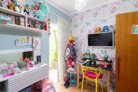 Casa à venda com 185m², 4 quartos e 2 vagas Casa à venda com 185m², 4 quartos e 2 vagasQuarto 2