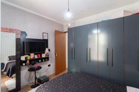 Casa à venda com 185m², 4 quartos e 2 vagas Casa à venda com 185m², 4 quartos e 2 vagasQuarto 1