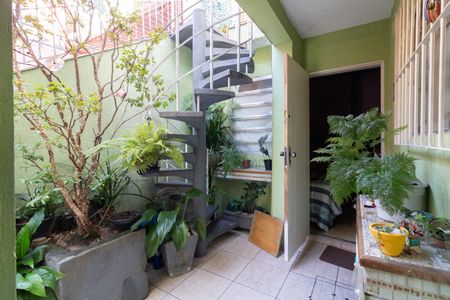 Casa à venda com 185m², 4 quartos e 2 vagas Casa à venda com 185m², 4 quartos e 2 vagasÁrea de Serviço