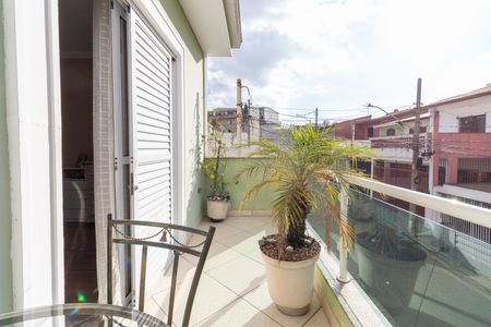 Casa à venda com 185m², 4 quartos e 2 vagas Casa à venda com 185m², 4 quartos e 2 vagasVaranda da Suíte 2