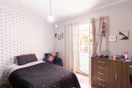 Casa à venda com 185m², 4 quartos e 2 vagas Casa à venda com 185m², 4 quartos e 2 vagasQuarto 1