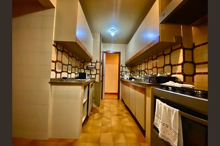 Apartamento à venda com 134m², 3 quartos e sem vagaCozinha